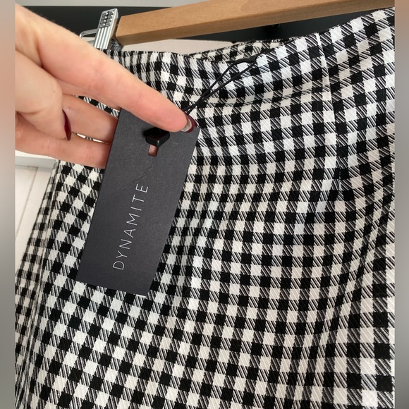Dynamite Mini Plaid Skirt - Picture 4 of 6